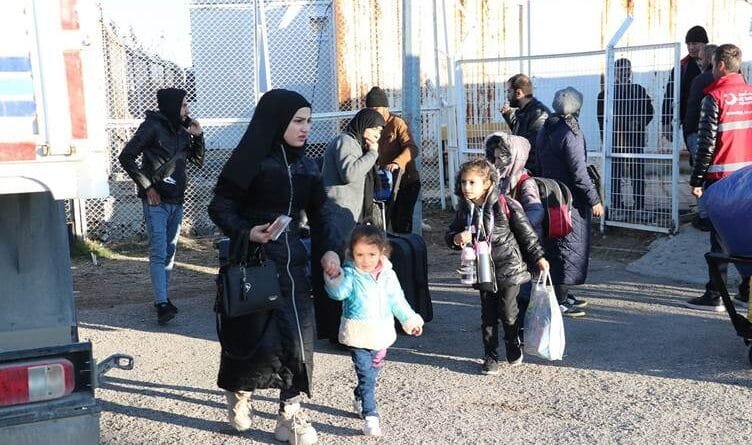 Vegera penaberên Sûriyeyî ji Tirkiye û Bakurê...