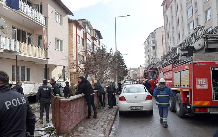 Li Sêwazê agir bi avahiyekê ket: 6 kes bi jehrê...