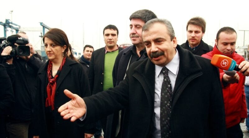 Şanda DEM Partî Serdana Ocalan Dike