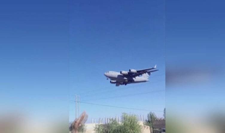 Amerîkayê çek û amûrên leşkerî şandin Rojavayê...