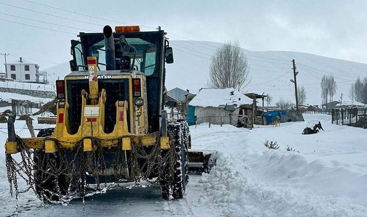 Li Wanê rêyên 30 gundî ji ber berfê hatin girtin