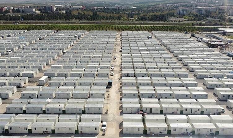 Li herêma erdhejê 650 hezar kes di konteyneran de...