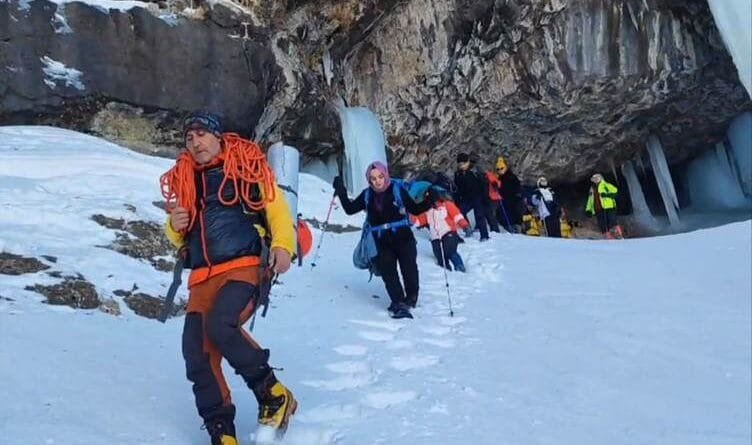 Çiyager vê carê jî hilkişiyan ser Çiyayê Reş:...