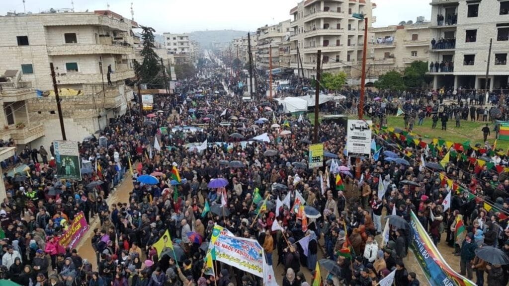 Derbasbûna Hêzên Girêdayî Hikûmeta Demkî Ya Sûriyê Bo Efrînê Çawa Tê Dîtin?