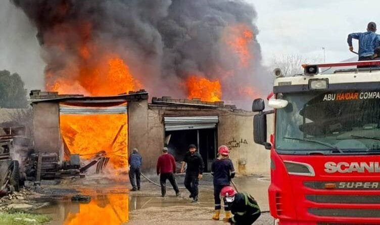 Li Qamişloyê agir bi fabrîqeyekê ket