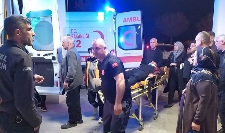 Li Semsûrê qeza: 11 kes birîndar bûn