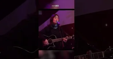 Koma Amed - Qîza Helepçe (Arşiv © Kom Müzik)