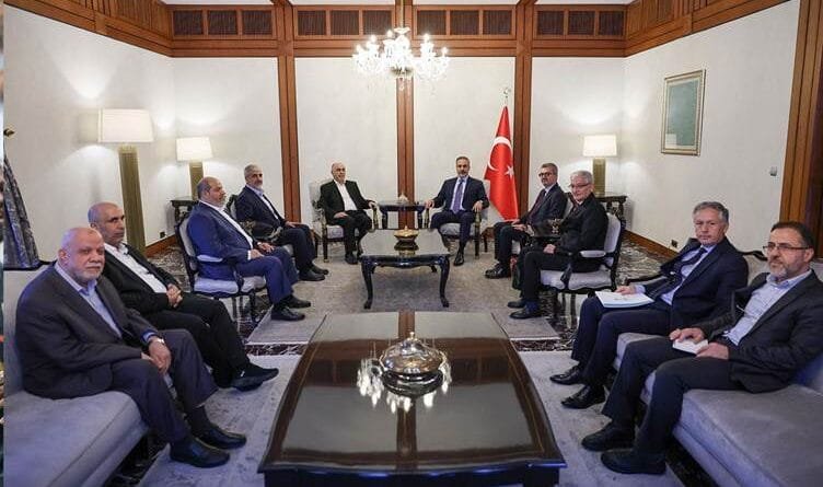 Hakan Fîdan bi berpirsên Hemasê re civiya