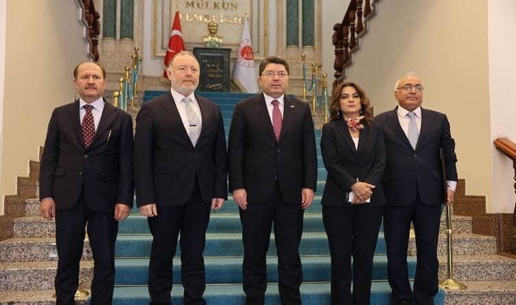 Koçyîgît: Divê Ocalan bi heyetên cuda re...