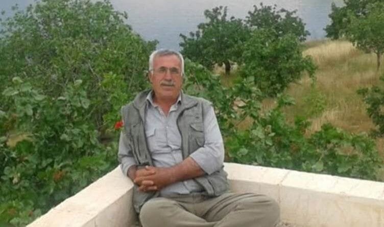 RIHA - Dê û bavê xwe dan ber kêran: Bav mir, dê...