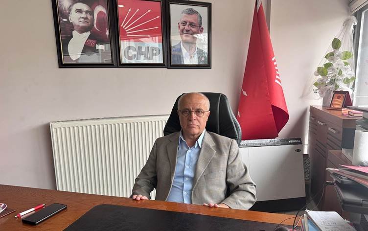 Serokê CHPyê yê Dêrsimê 1ê Gulanê bi Kurdî pîroz...