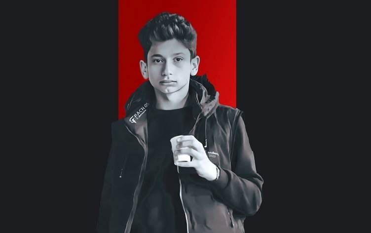 Ciwanê ku birûskê lê da mir: Laşê wî şewitî