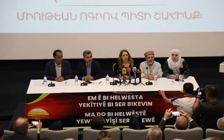 Li Amedê 301 sazî civiyan: 'Înîsiyatîfa Yekîtiya...