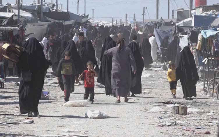 Li Rojavayê Kurdistanê çend kampên koçberan hene?