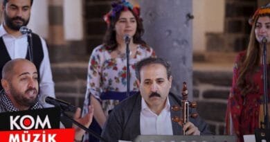 Shoresh Mahmoudi - Çavreş Ê & Ax Eman (2021 © Kom Müzik)
