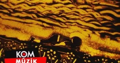 Gölgedekiler - Mülteci (Official Video © Kom Müzik)