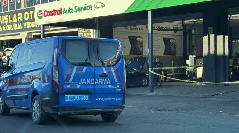 Li Amedê pevçûn: 4 kes birîndar bûn