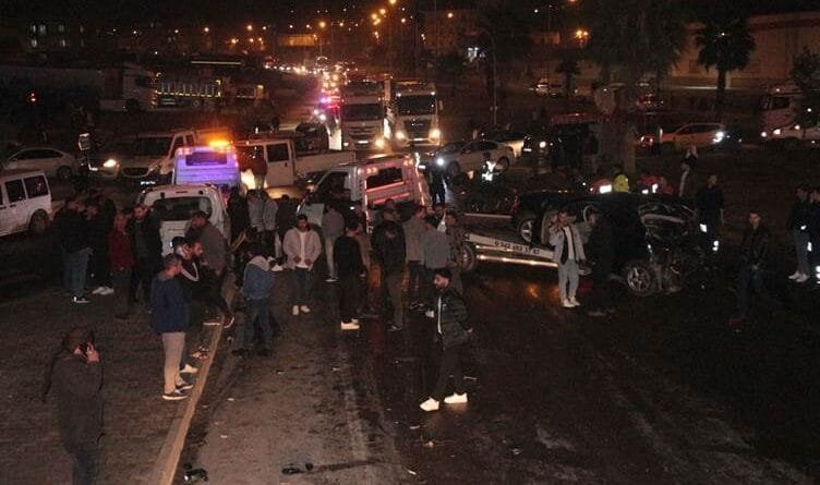 CIZÎR - 7 wesayîtan li bin guhê hev xist, 7 kes...