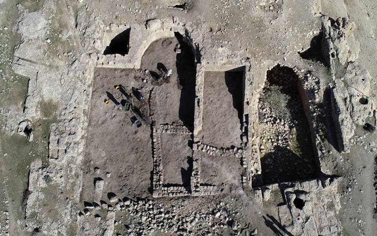 Dîroka veşartî ya Mêrdînê: Li Keleha Rebetê...