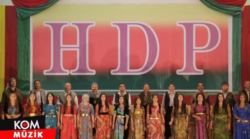 Komên Herêma Dêrikê - HDP Biratiya Gela (Official Video © Kom Müzik)