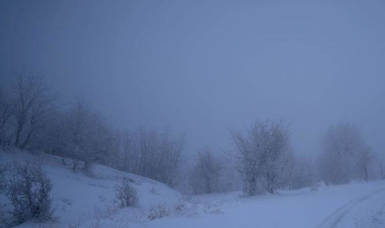 Kesekî ji Başûr li ser sînorê Bakurê Kurdistanê...