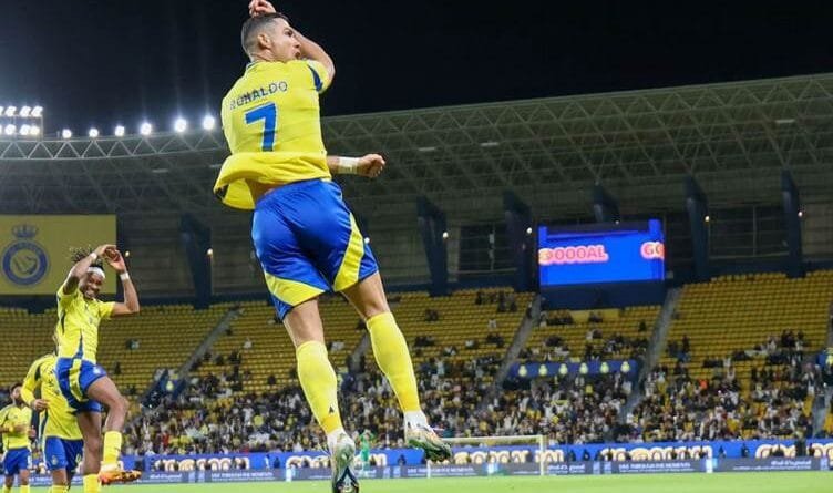 Ronaldo ber bi hezar golî ve diçe: Çend gol man?