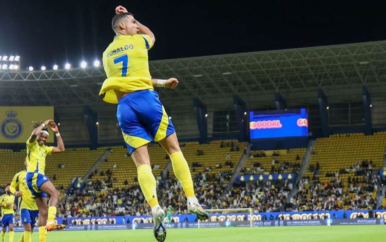 Ronaldo ber bi hezar golî ve diçe: Çend gol man?