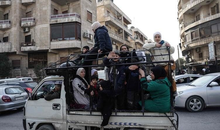 ENKS: Ciwanên ku vedigerin Efrînê tên girtin