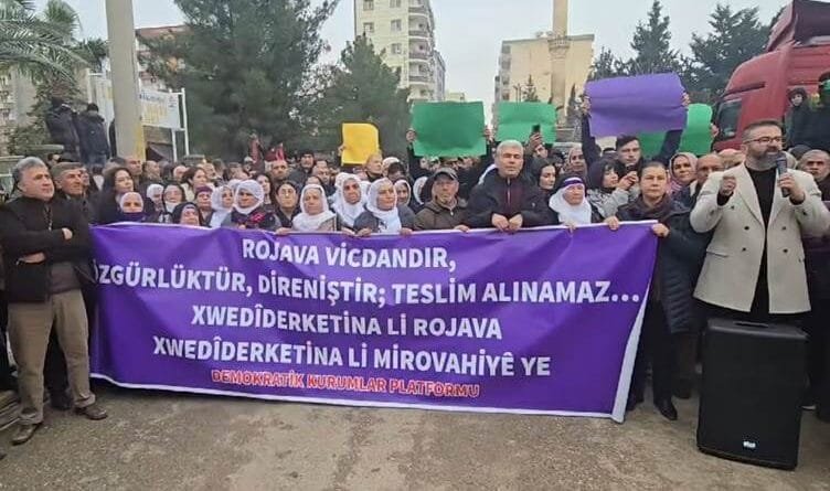 Li Qoserê bi hezaran kes ji bo Şêx Meqsûd û...