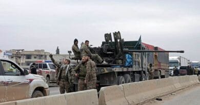 ‘Êrişên ber bi Kobaniyê ve zêde bûne’