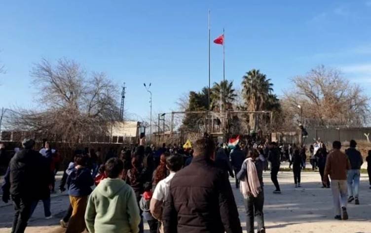 Li Qamişloyê dengên teqînên mezin hat bihîstin