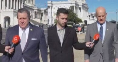 Endamên Kongreyê: Divê Amerîka dev ji parastina...