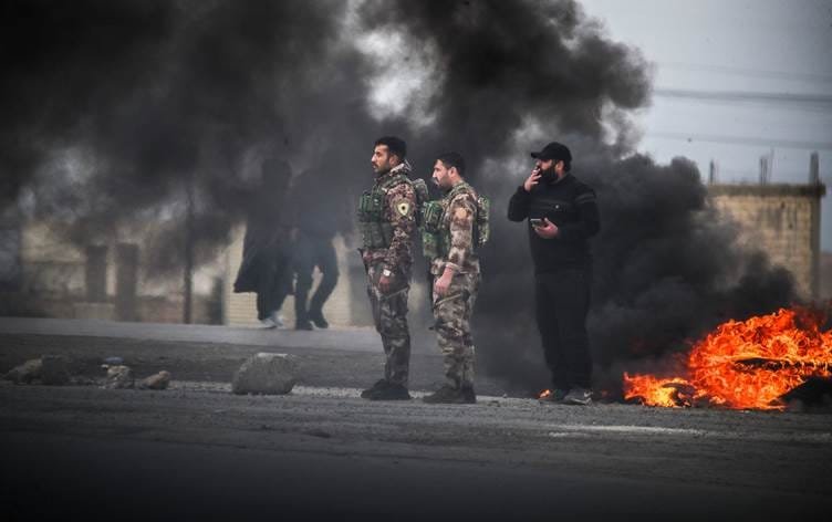 Frank Pallone: Trump şervan avêtine ber guran