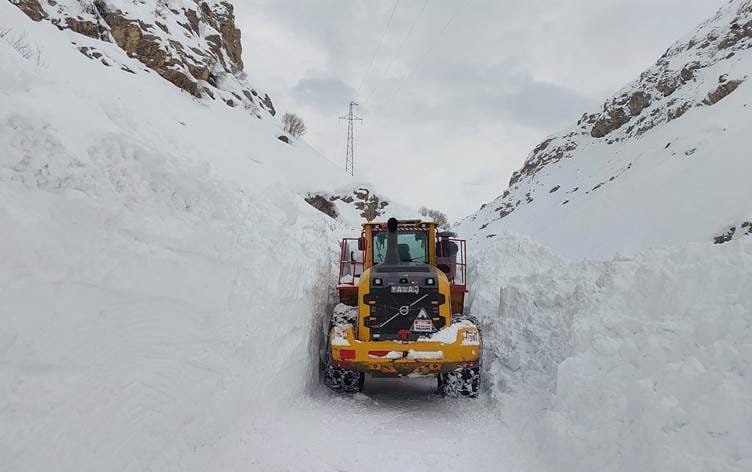 Li 10 parêzgehên Bakurê Kurdistanê hişyariya berf…