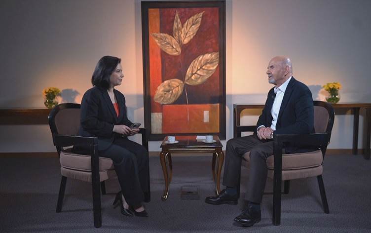 Berken Bereh: Me bi helbesta Kurdî rûmeta…