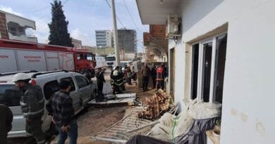 Li Qoserê teqîn, 3 jin birîndar bûn