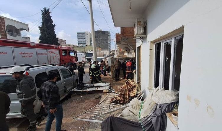 Li Qoserê teqîn, 3 jin birîndar bûn