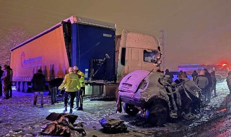 ERZIROM - Otomobîlek li barhilgirekê qelibî: 4...