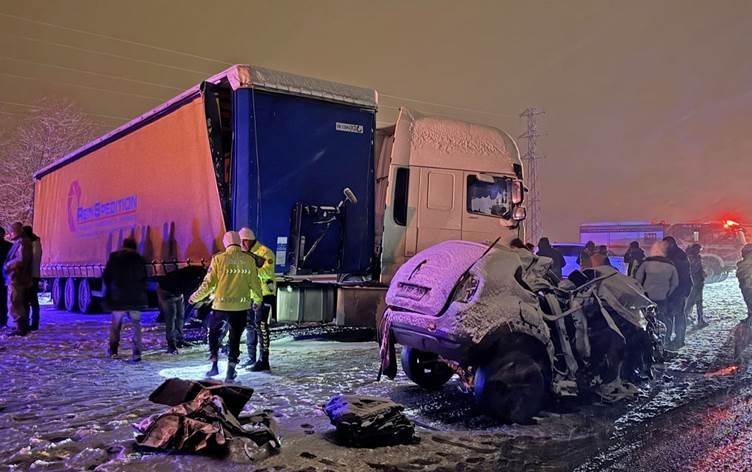 ERZIROM - Otomobîlek li barhilgirekê qelibî: 4...