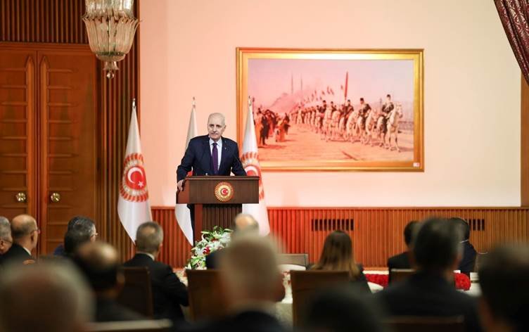 Kurtulmuş: Divê rapora Komîsyonê wekî hîmê...