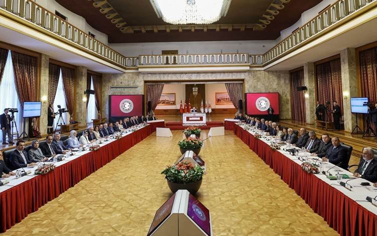 Rapora Komîsyonê temam bû: Pêşniyarên girîng çi...