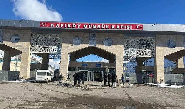 Tirkiye û Îranê deriyên sînorî ji rêwiyan re...