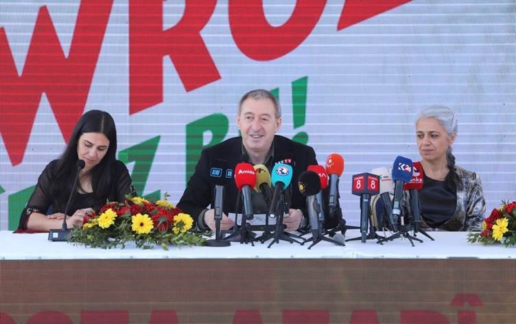 Bakirhan: Kurd ne hêza çekdar a ti hêzê ne