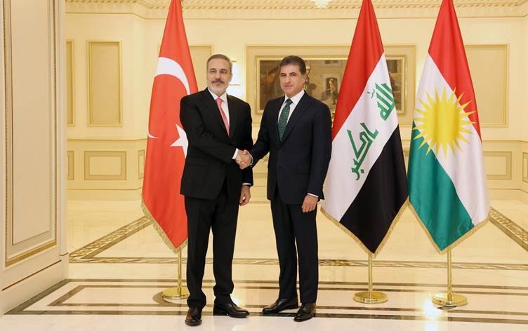 Hakan Fîdan Newroza Nêçîrvan Barzanî pîroz kir