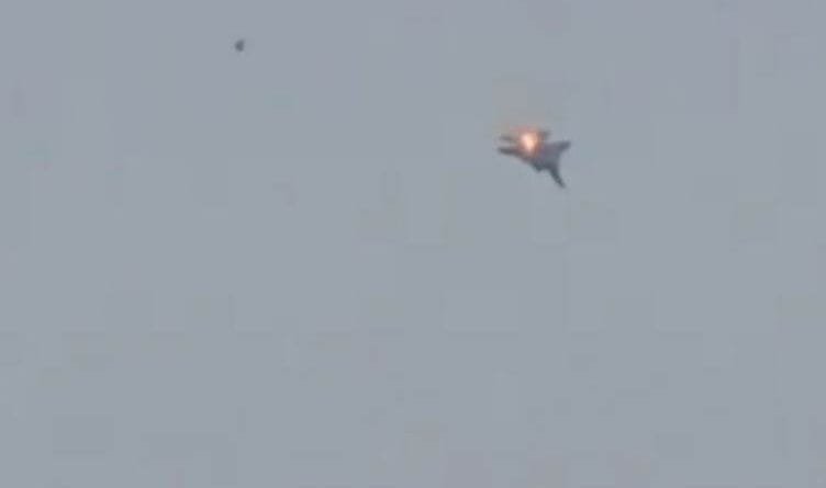 Îro bi 7 mûşek û dronan êrişî Silêmanî û Hewlêrê...