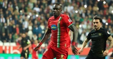 Mbaye Diagne çavên xwe sor kirine û li pey rekorê...