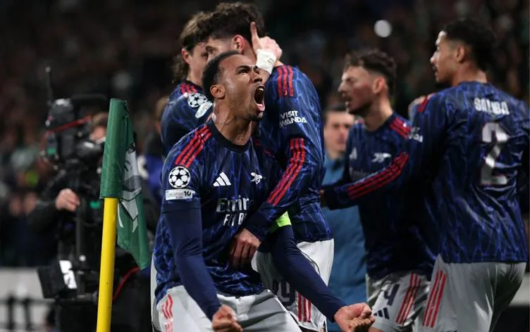 Sportingê li ber xwe da lê henek bi Arsenalê re…