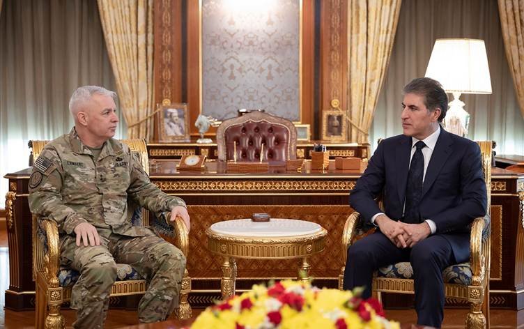 Nêçîrvan Barzanî û Kevin Lambert li ser şerê li...