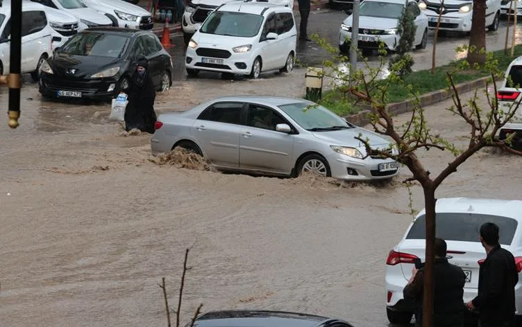 CIZÎR – Barana zêde kolan kirin gol