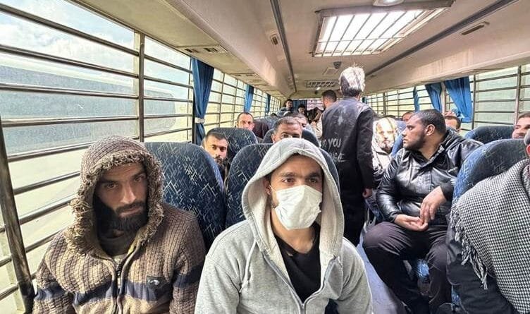 HSD û Şam dîlan bi hev diguherînin: 490 kes hatin...